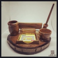 Yuvarlak Taban Ahşap Masa İsimliği